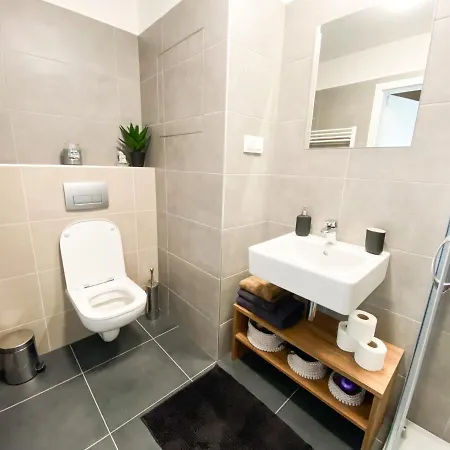 דירה Krasny Moderny 1-izbovy Byt, Novostavba + Parking ברטיסלאבה